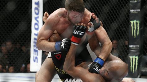 Free Fight: Michael Bisping vs Anderson Silva .